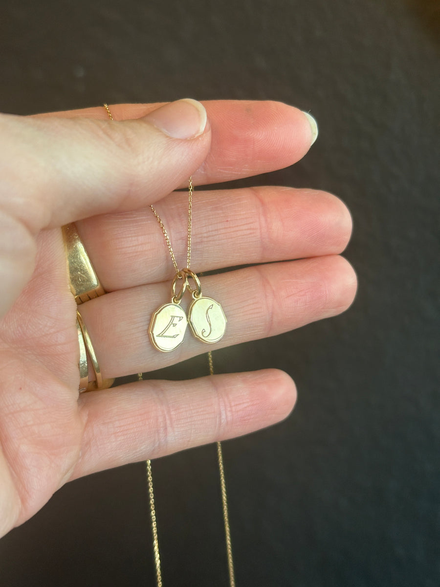 INITIAL PENDANT